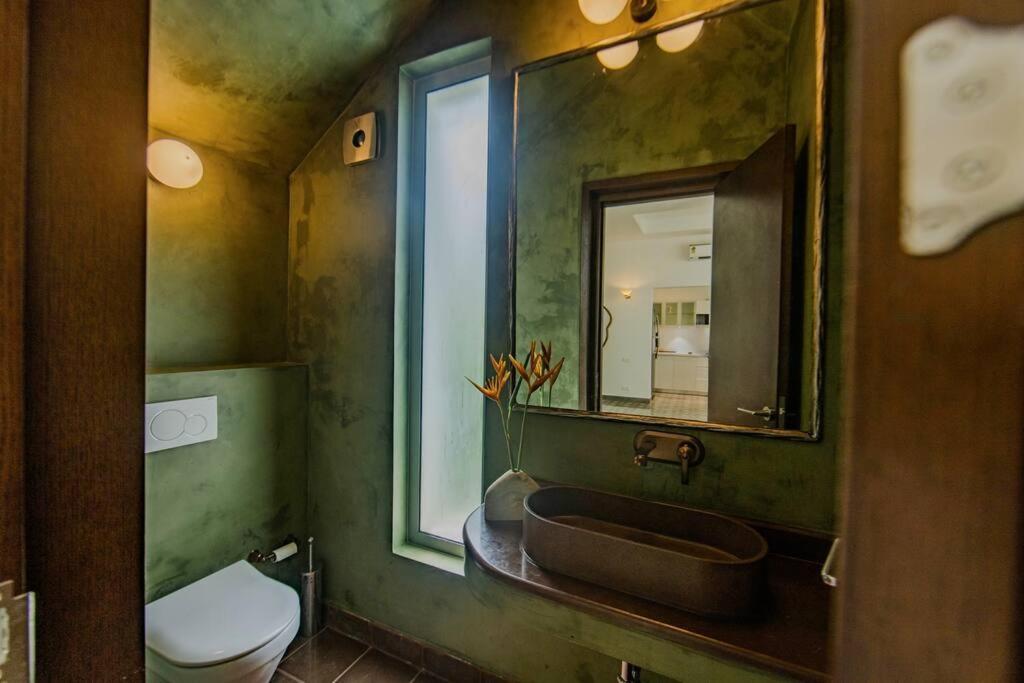Presidential Luxury Villa Anjuna With Pvt Pool & Bathtub, Most Prime Location Eksteriør billede